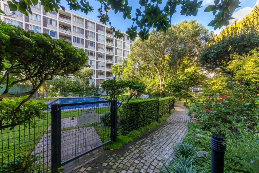 To Let 1 Bedroom Property for Rent in Cape Town City Centre Western Cape